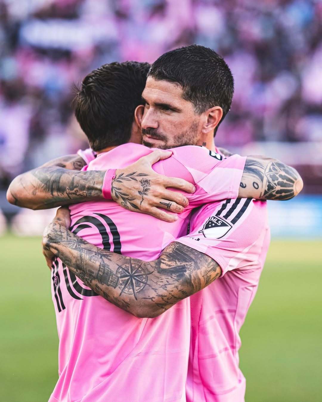 今夜阿贾克斯备战葡超，回应争议细节曝光，媒体盛赞，数据趋势出现新变化的简单介绍